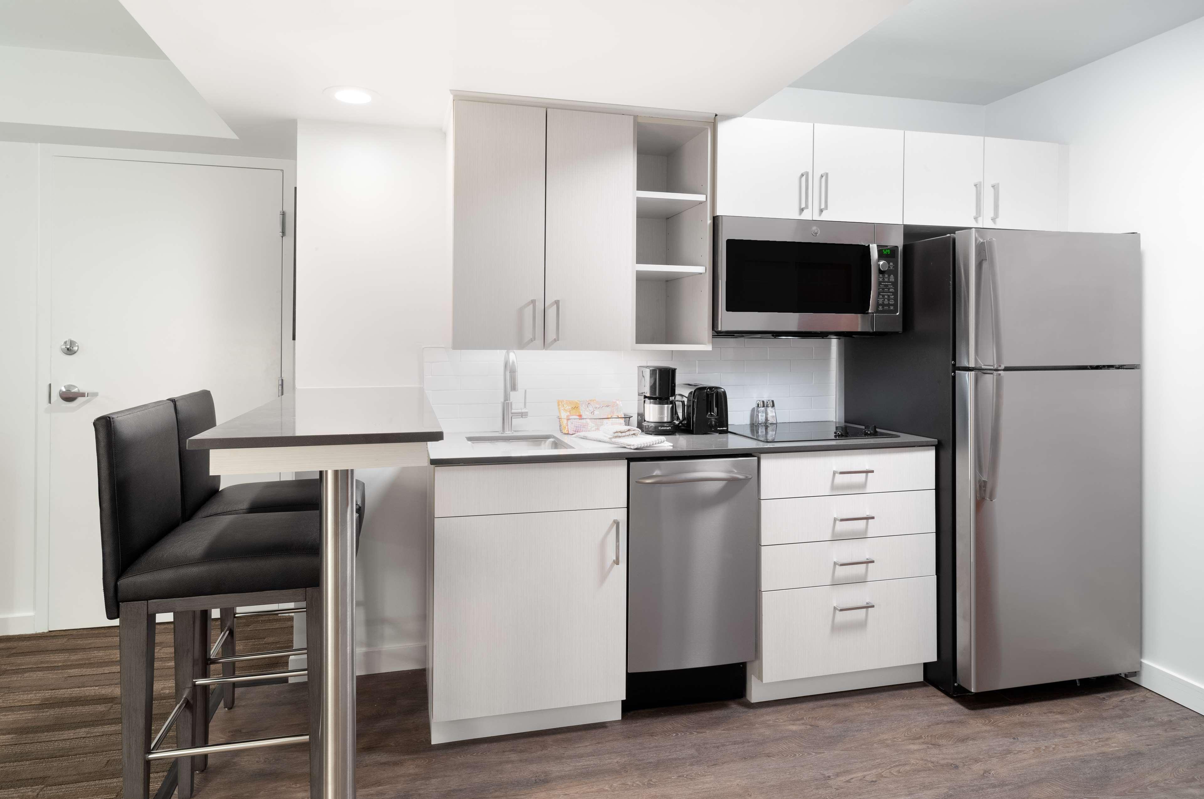 Hyatt House 3*