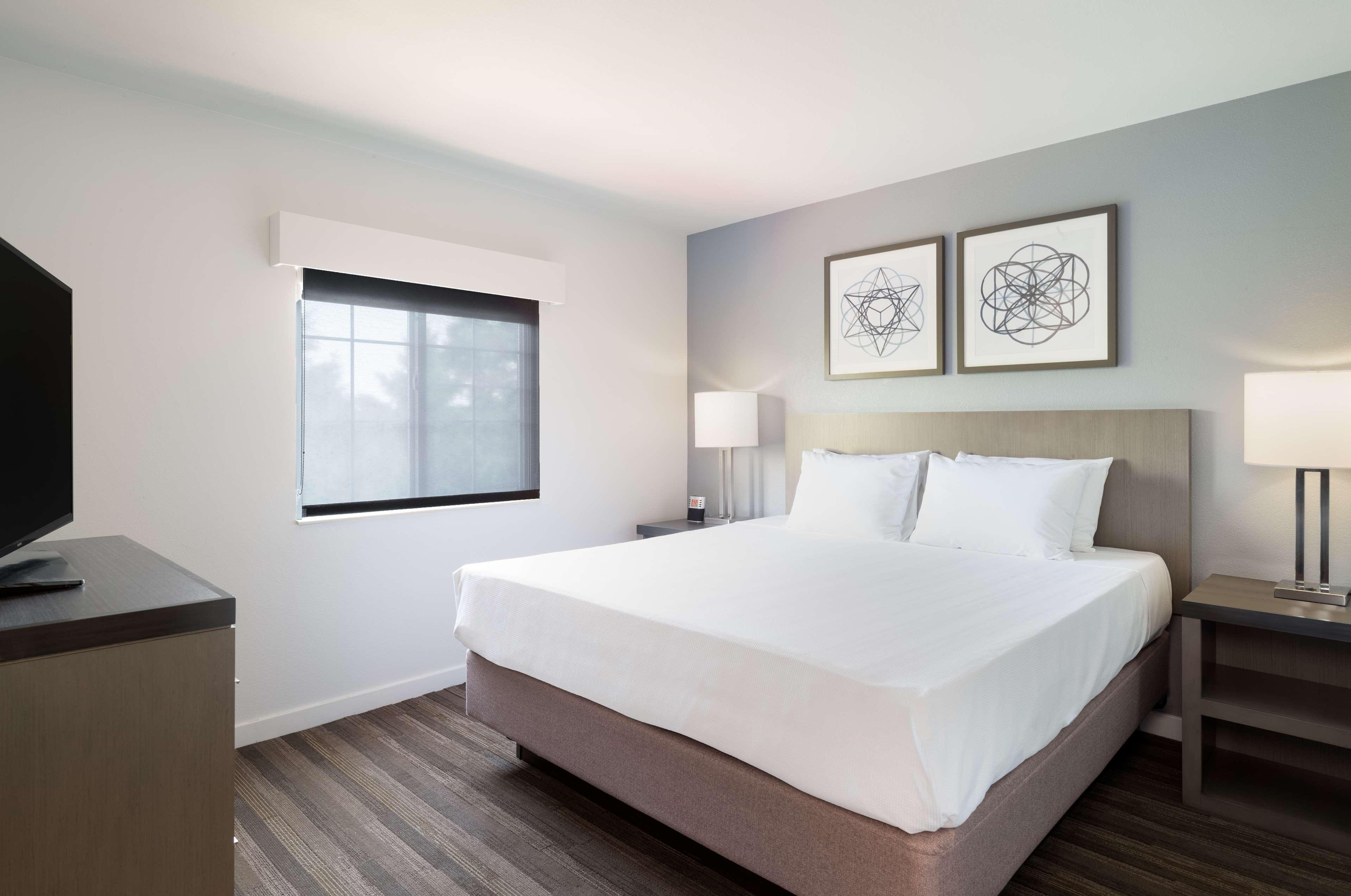 Hyatt House Hotel 3*