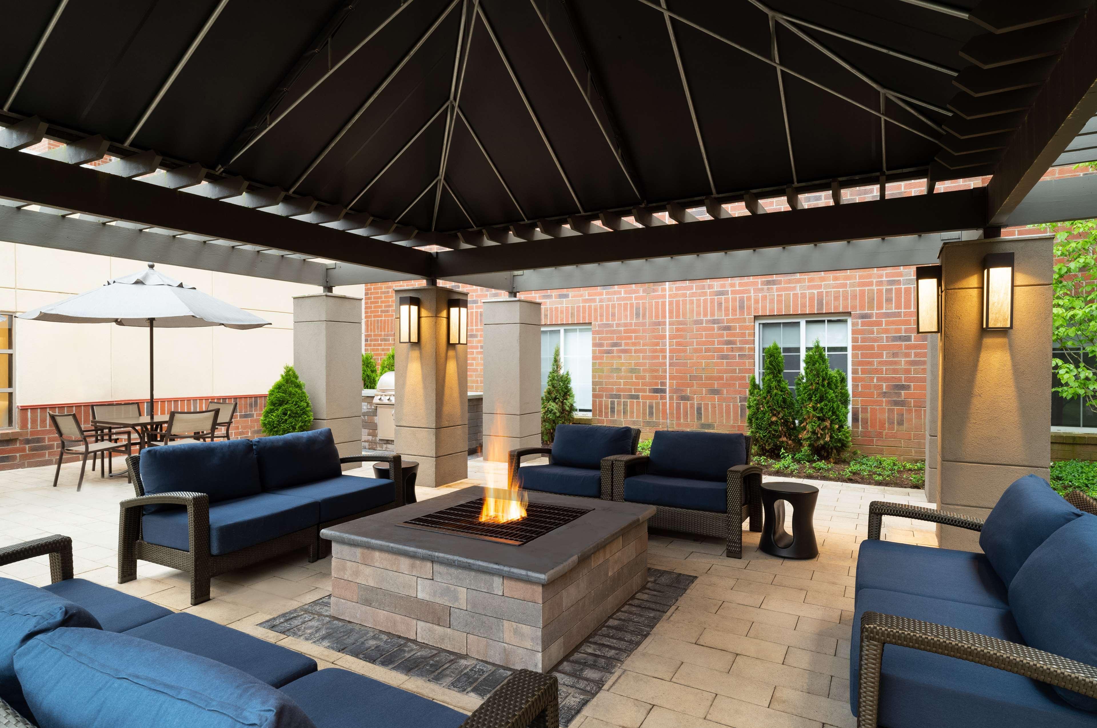 Hyatt House Hotel 3*